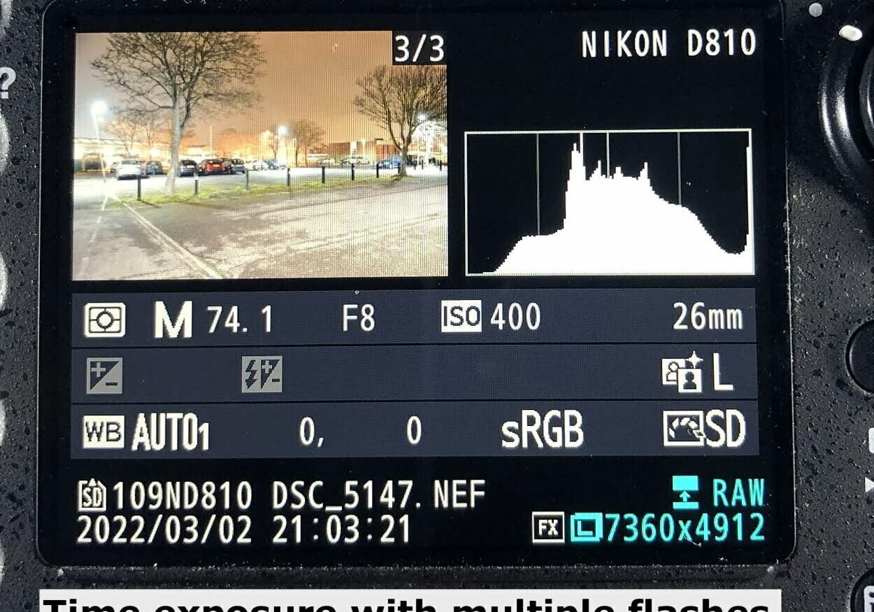 CSI Photo Histogram 03_2543 Back of a Nikon camera showing the exposure details and image - Forensic Training Partnership